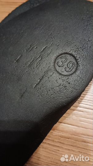 Продаю лыжные ботинки Rossignol 39 размер