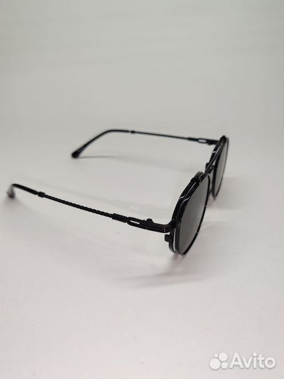 Очки солнцезащитные