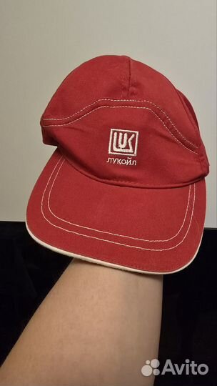 Фирменная кепка лукойл