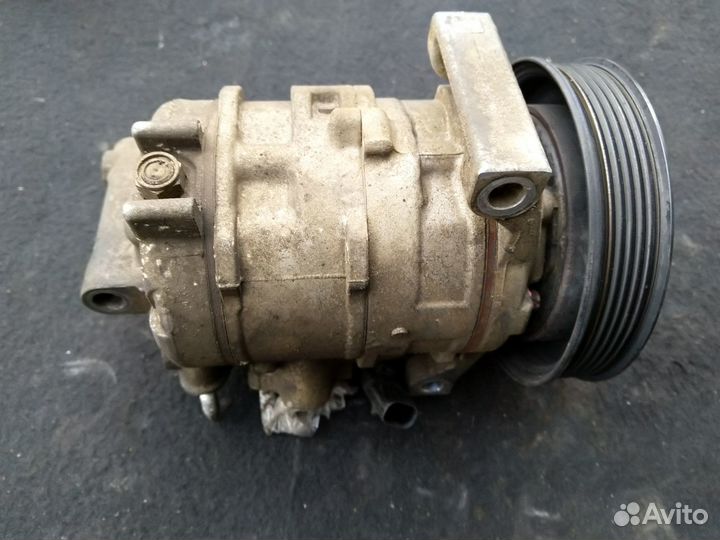 Компрессор кондиционера Jeep Grand Cherokee WK2