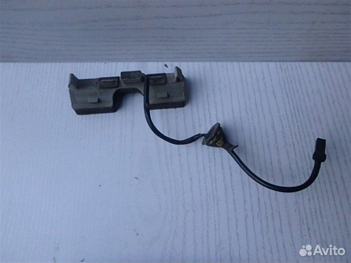 Кнопка открывания багажника Ford Mondeo 3