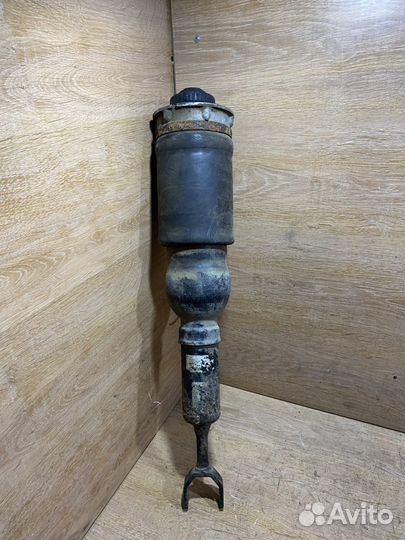 Стойка передняя левая Audi A6 C5 Allroad