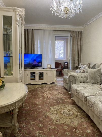 2-к. квартира, 53 м², 3/5 эт.