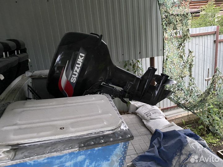Продам лодку прогрес 4 с мотором suzuki 30