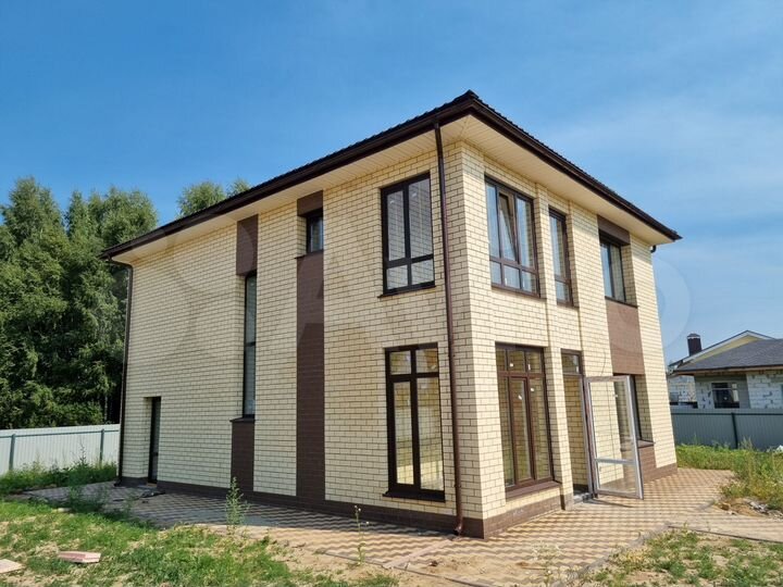 Коттедж 154 м² на участке 7 сот.