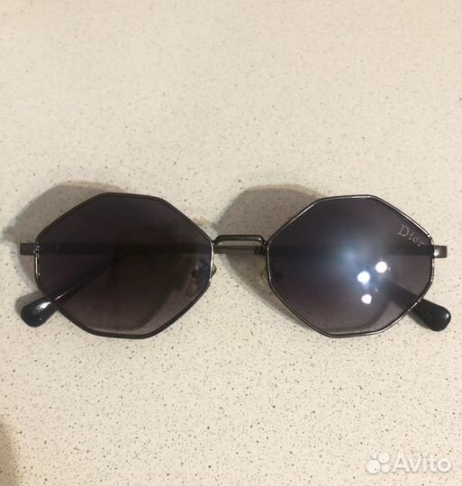 Солнцезащитные очки