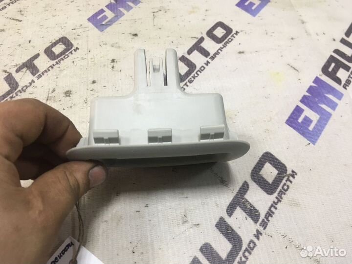 Заглушка ремня безопасности Мазда сх-7