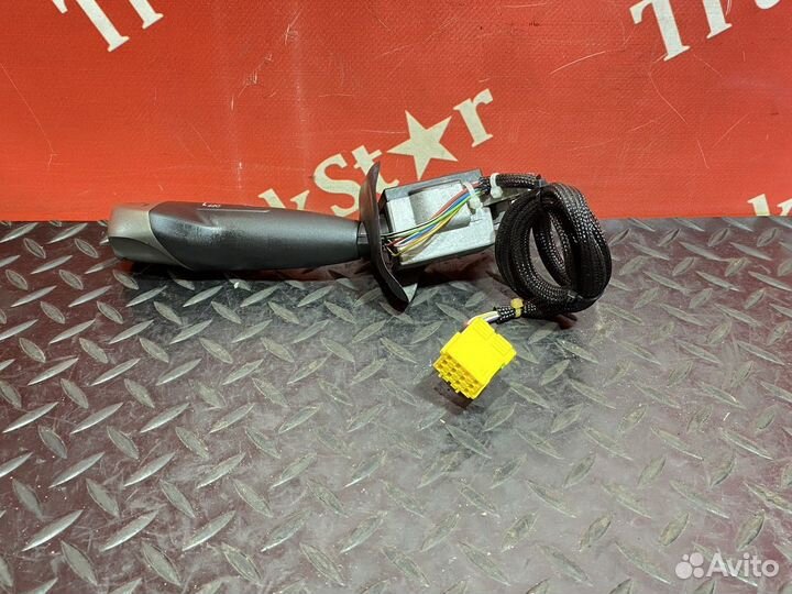 Переключатель подрулевой правый