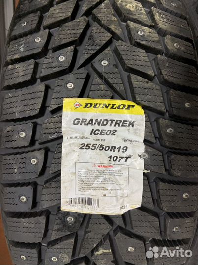 Dunlop Grandtrek Ice 02 255/50 R19 и 285/45 R19 107T