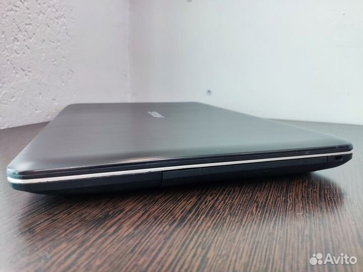 Asus 15.6 Core i5 7Th/озу 12/GT 920Mx/Sdd/Full HD