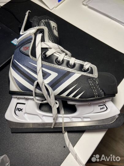 Коньки хоккейные