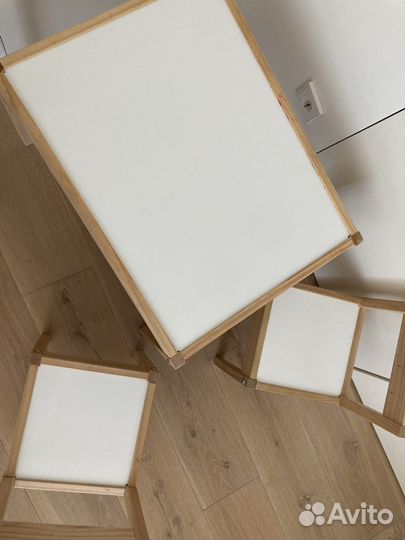 Детский стол и стулья IKEA