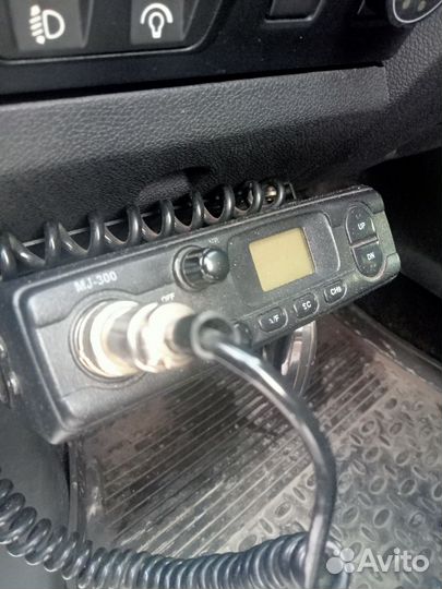 Автомобильная рация с антенной б/у MegaJet 300