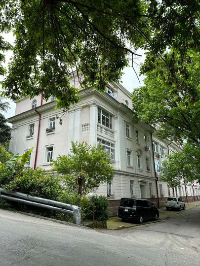 2-к. квартира, 44 м², 1/4 эт.