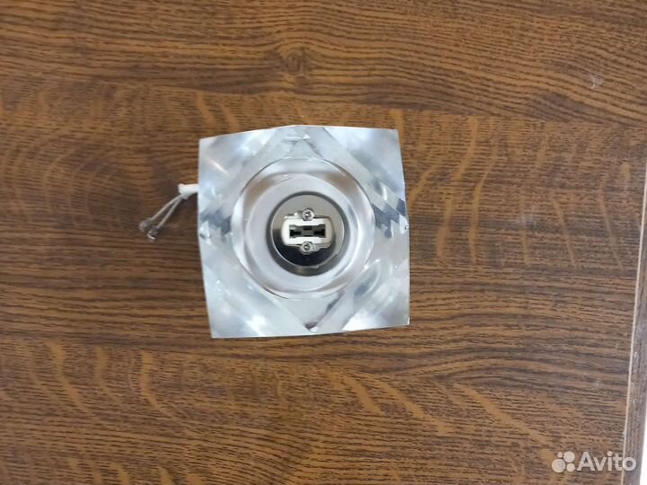 Светильник потолочный встраиваемый