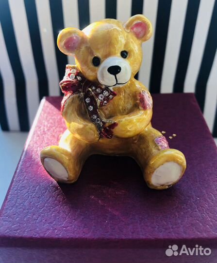 Шкатулка для ювелирных украшений