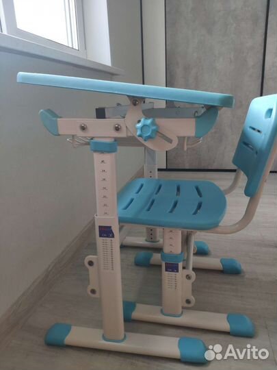 Растущая парта и стул бу