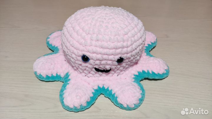 Вязаные игрушки. Осьминог перевертыш
