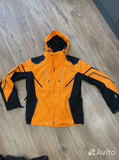 Горнолыжный костюм