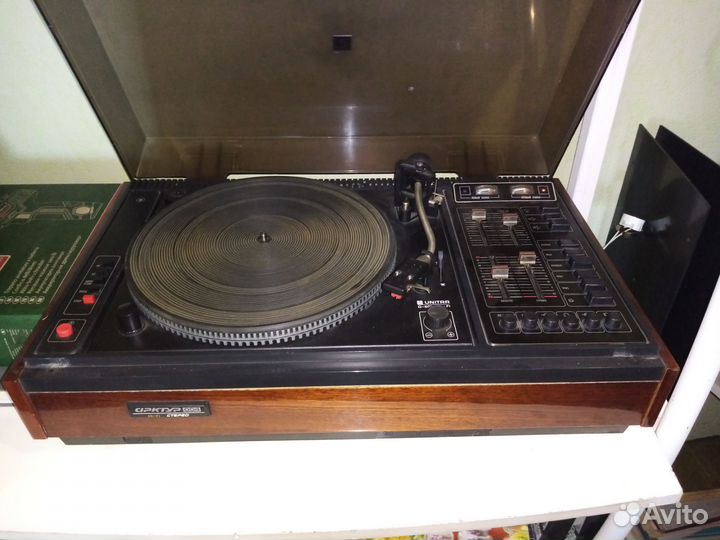 Проигрыватель арктур 004