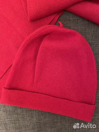 Шапка и шарф Benetton