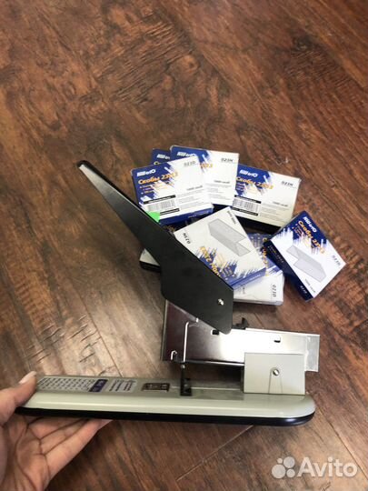 Степлер KW-Trio 50LB до 210 листов