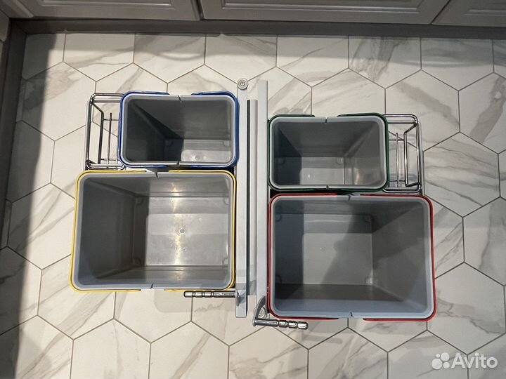 Выдвижное мусорное ведро для раздельного сбора