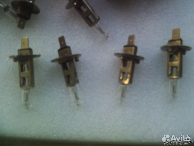 Автомобильные лампы акг Н1 24V 70W