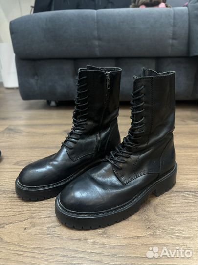 Кожаные ботинки на шнуровке женские 37