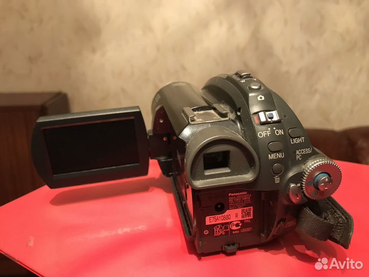 Видеокамера Panasonic VDR-D230