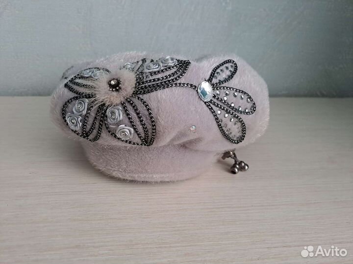 Берет женский