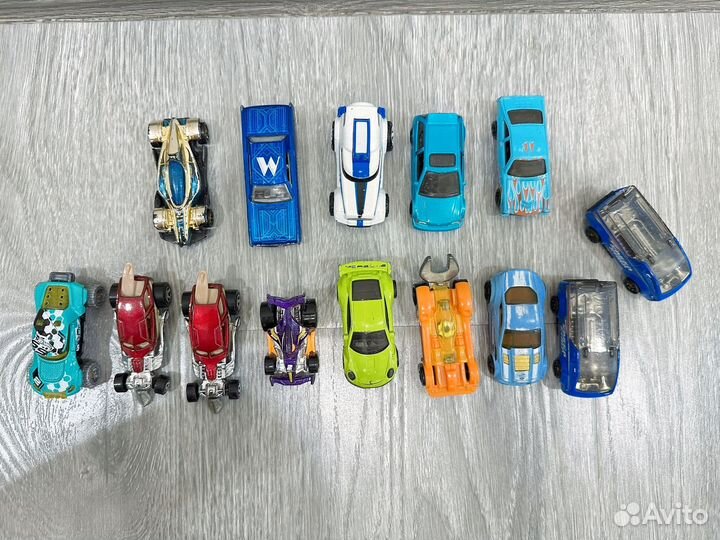 Hot wheels машинки