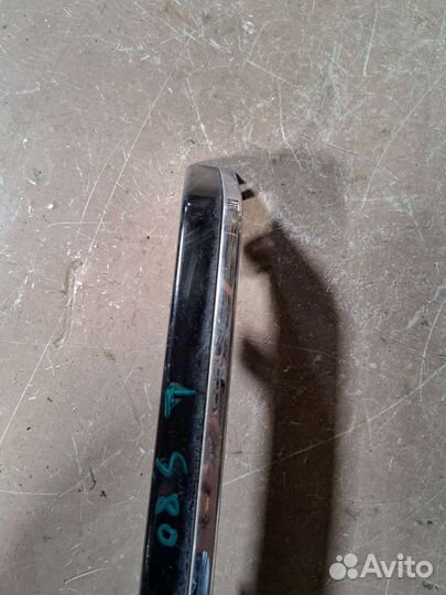 Молдинг фонаря задний левый Volvo S80