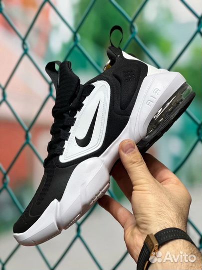 Кроссовки Nike Alpha Savage люкс