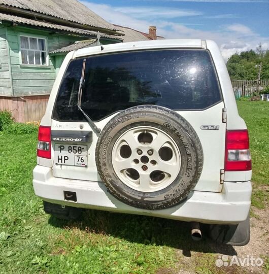 Mitsubishi Pajero iO 1.8 AT, 1998, 305 000 км