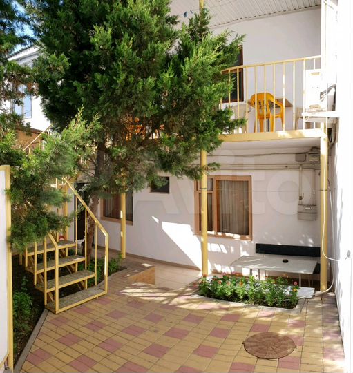 Комната 10 м² в 1-к., 2/2 эт.