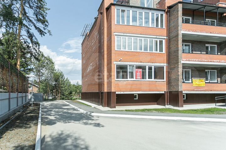 2-к. квартира, 65,5 м², 1/4 эт.