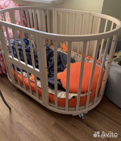 Кроватка трансформер круглая с маятником