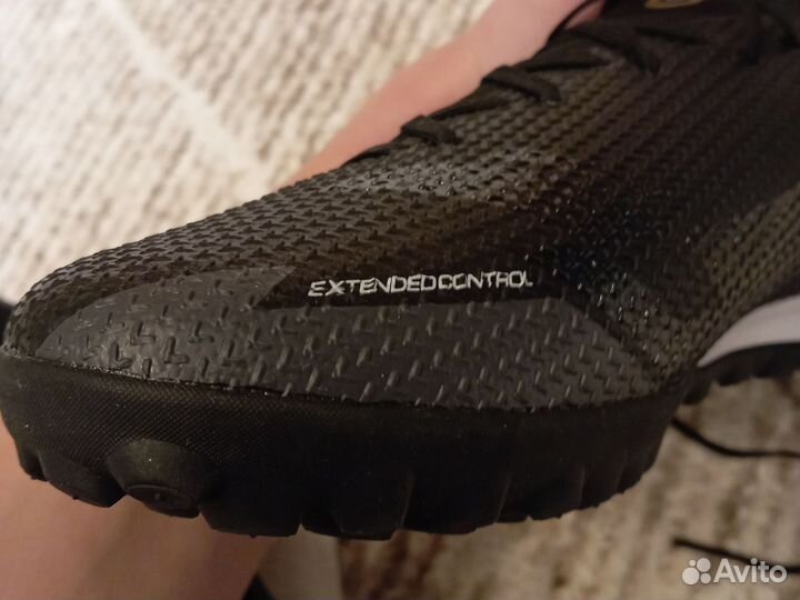 Сороконожка, бутсы Kappa