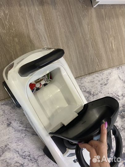 Машинка каталка толокар