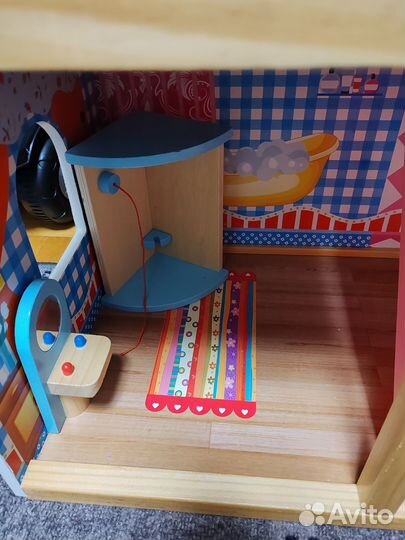 Домик кукольный