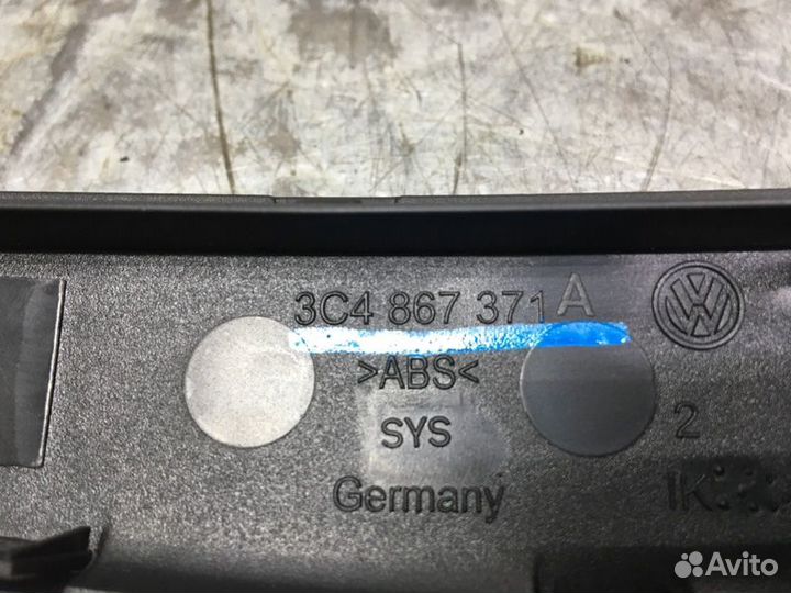 Накладка ручки внутренней Volkswagen Passat B6