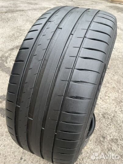 Michelin Pilot Sport 4 245/40 R18
