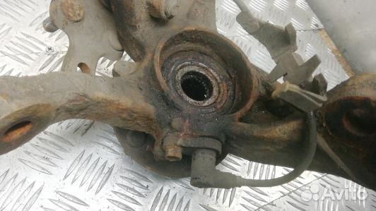 Ступица передняя правая toyota camry V30 (YEA26N90