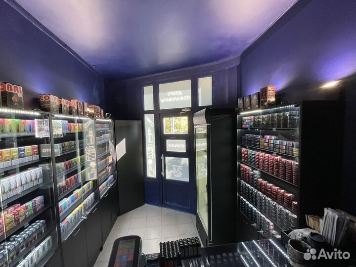 Табачный магазин + аппарат самобслуживания