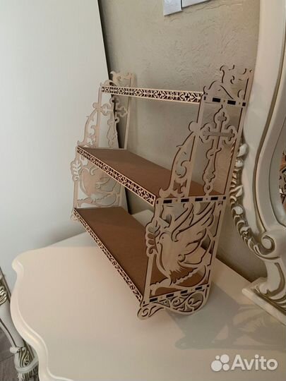 Полка настенная