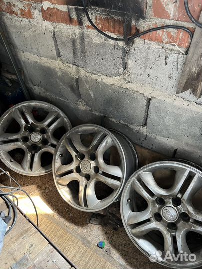 Литые диски r16