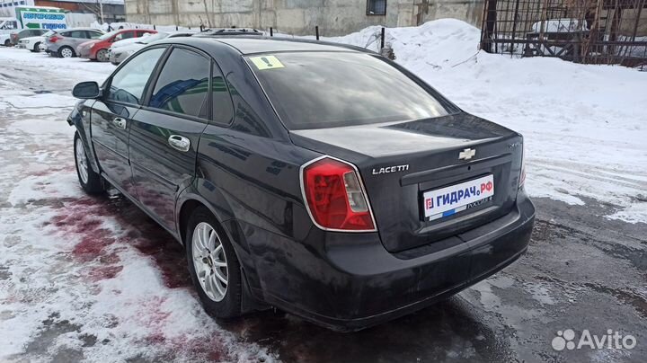 Накладка двери задней правой наружняя Chevrolet La