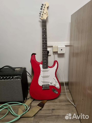 Электрогитара fender squier stratocaster купить в Красноярске | Хобби и ...
