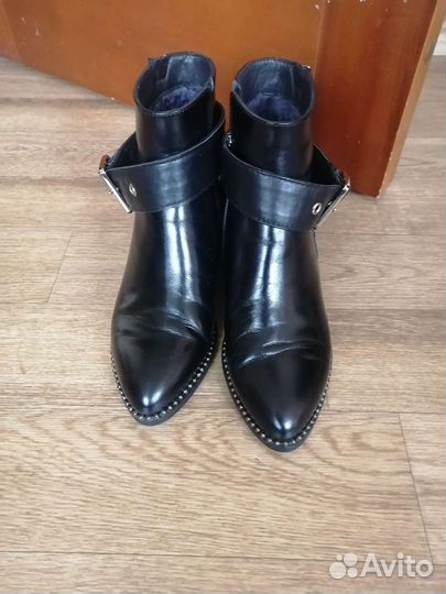 Ботинки женские